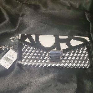 Michael Kors Logo Carryall Wallet